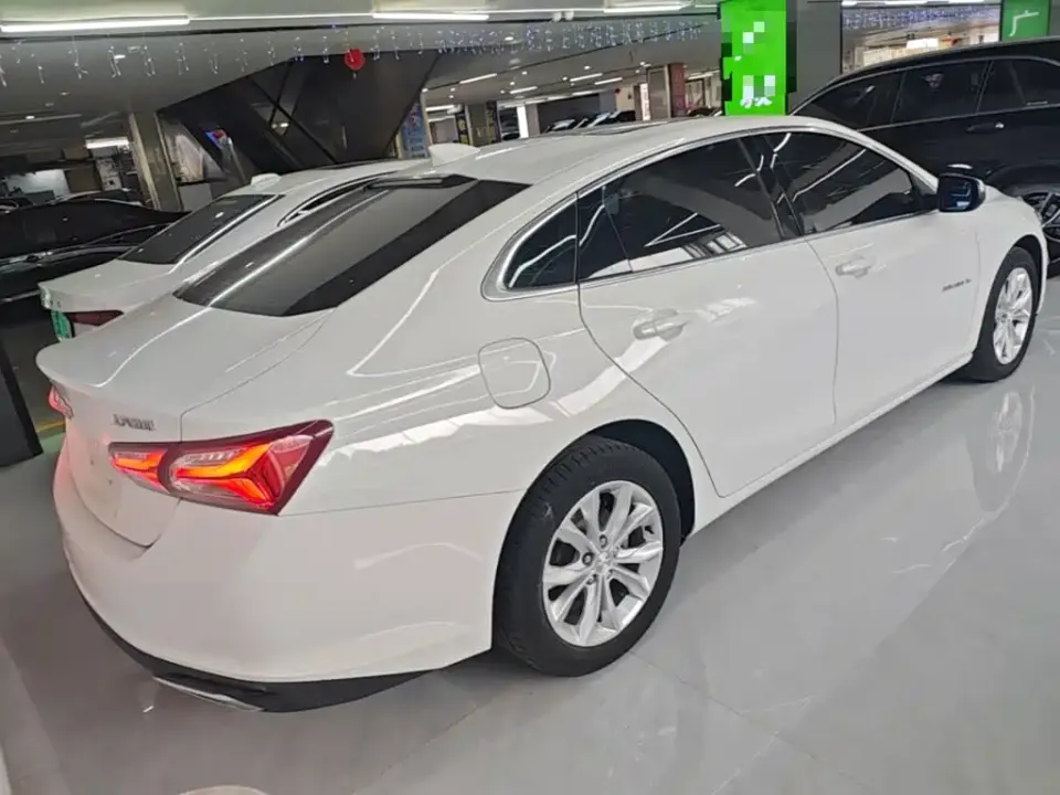 Chevrolet Malibu XL
