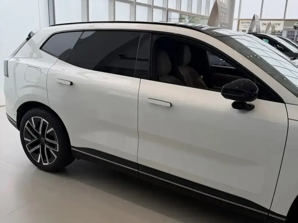 Volvo XC70 PHEV
