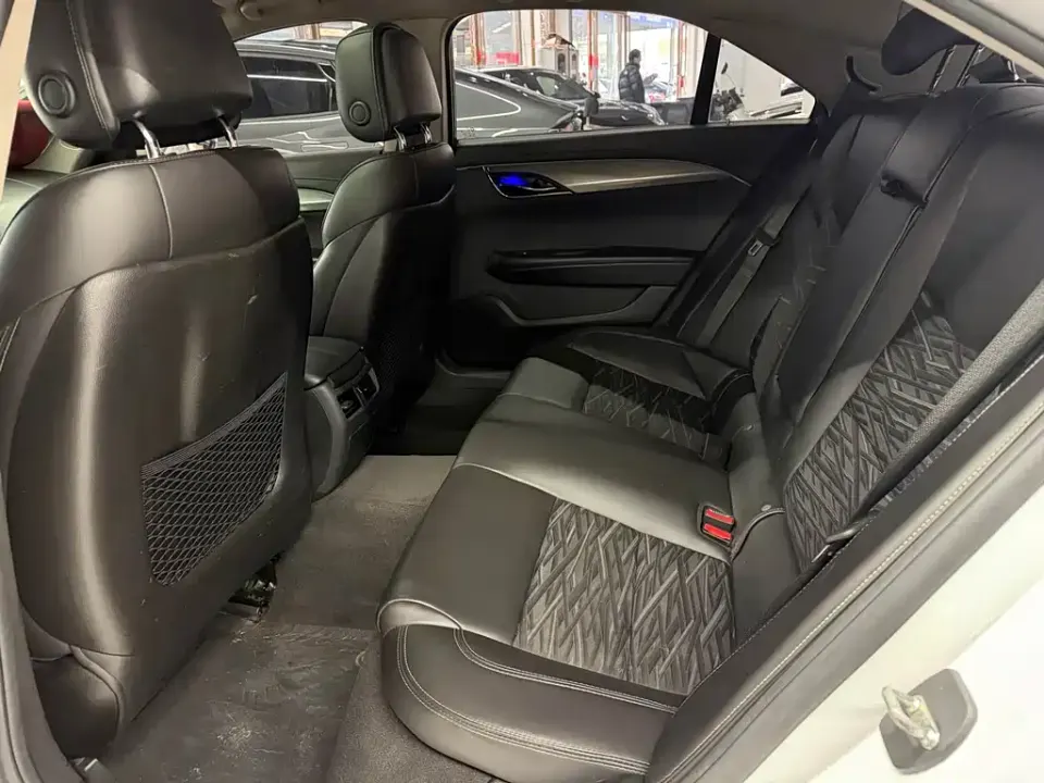 Cadillac ATS-L