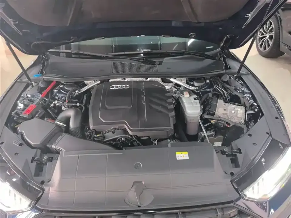 Audi A7L