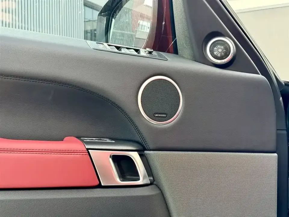 Land Rover Sport