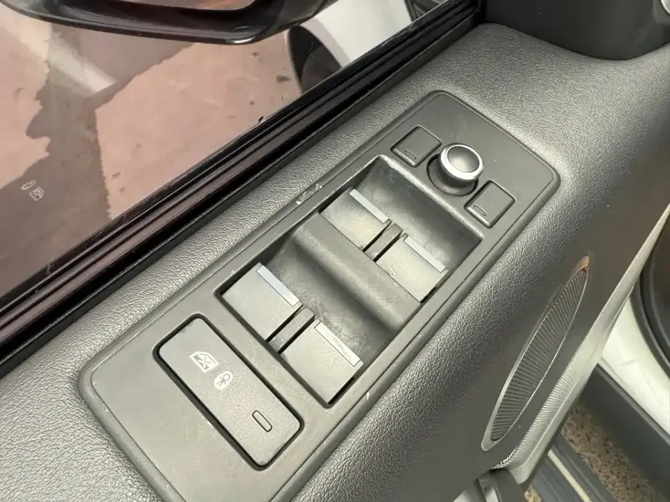 Land Rover Sport