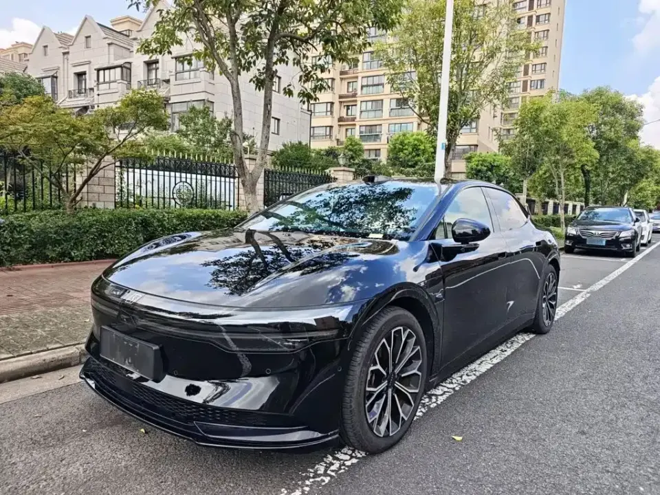 Zeekr 007