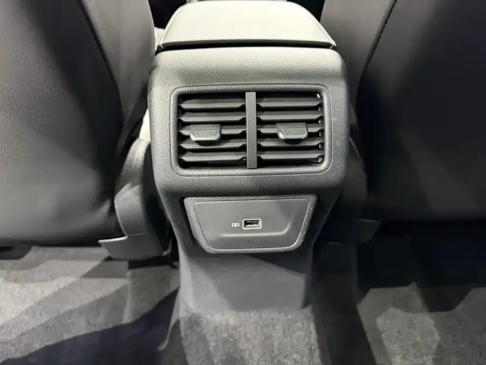 Jetta VS7