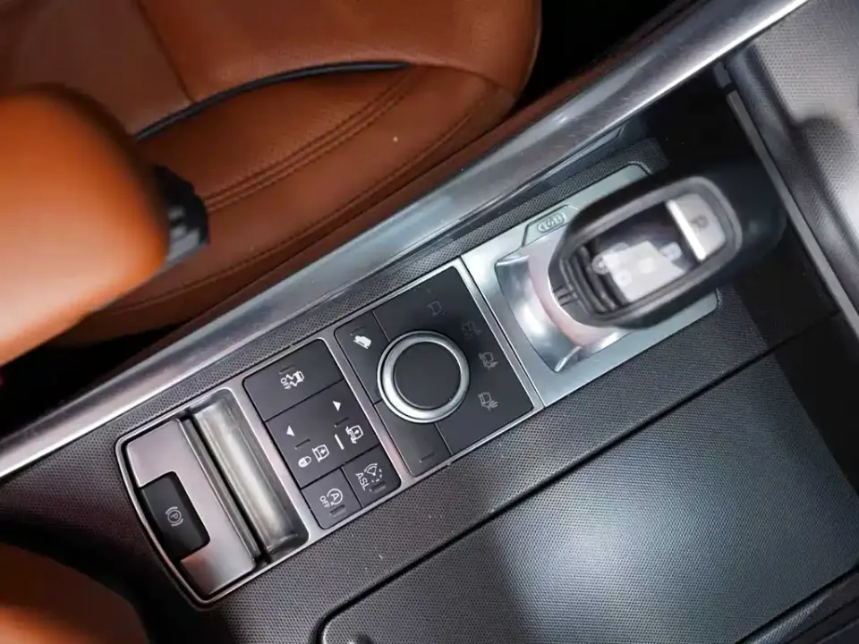 Land Rover Sport