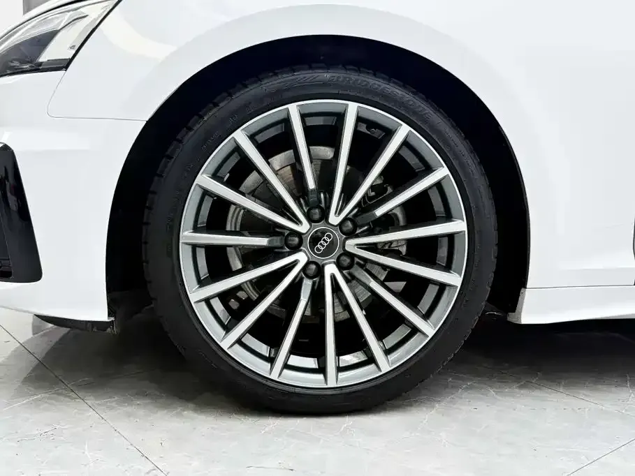 Audi A5 (Import)