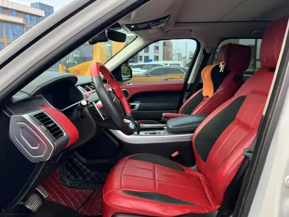 Land Rover Sport