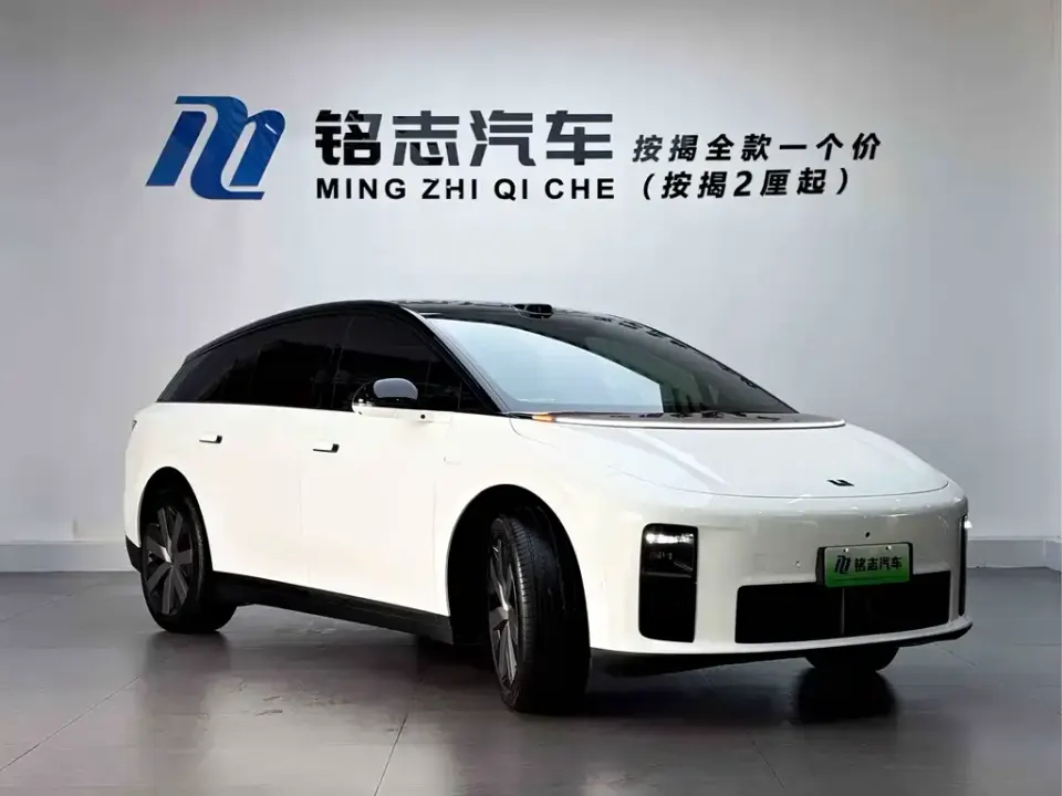 Li Li i6