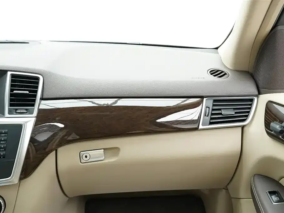 Mercedes-Benz M-Class