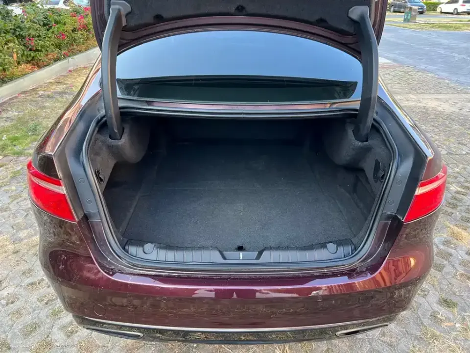Jaguar XFL