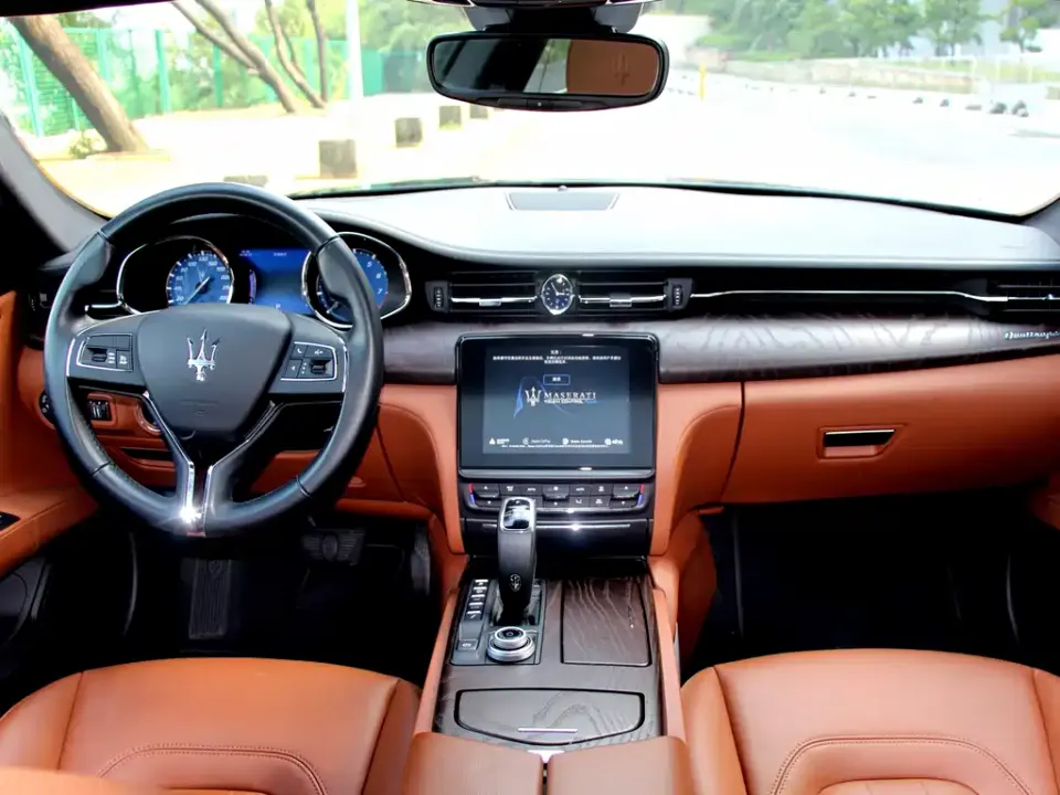 Maserati Quattroporte