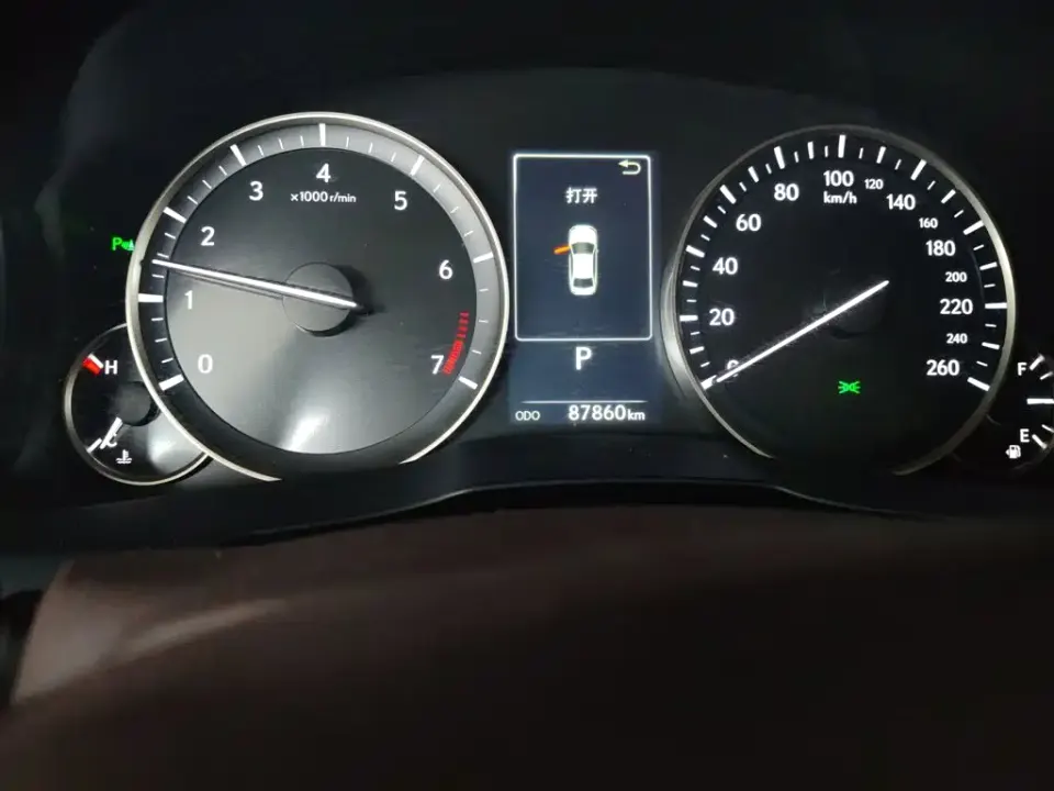 Lexus ES