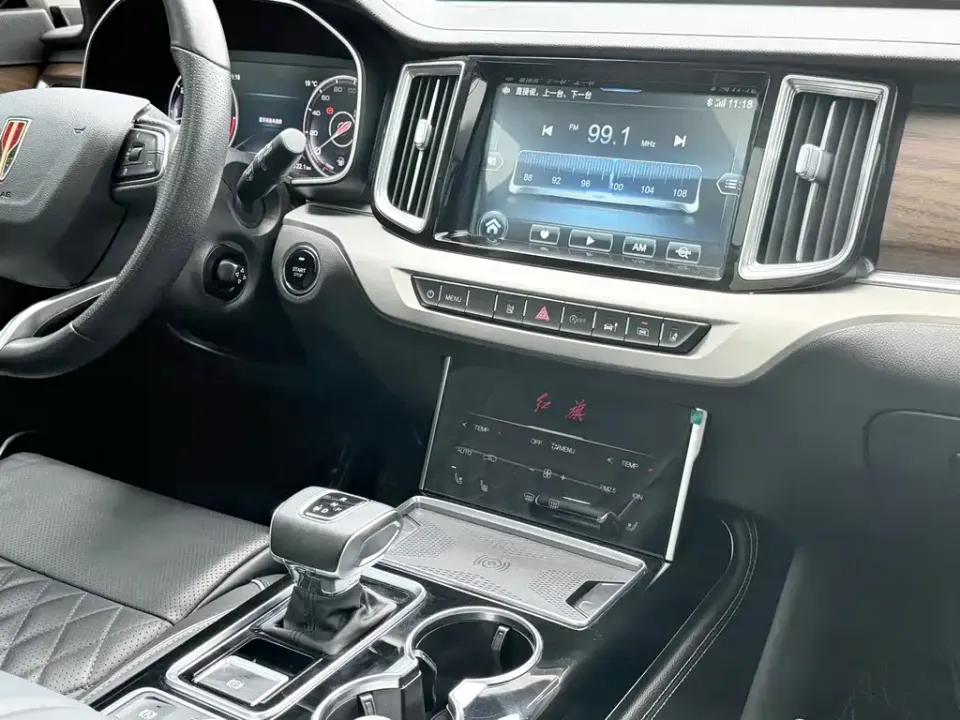 Hongqi Hongqi HS7