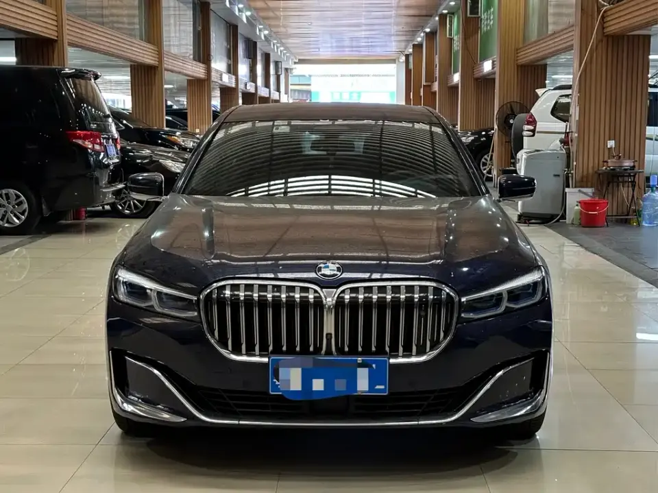 BMW 7-Series