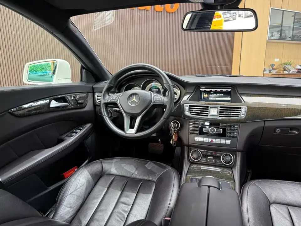 Mercedes-Benz CLS