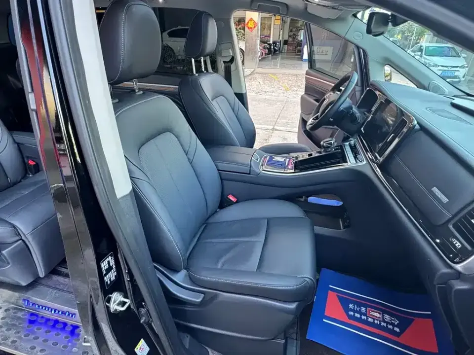 GAC Trumpchi M8