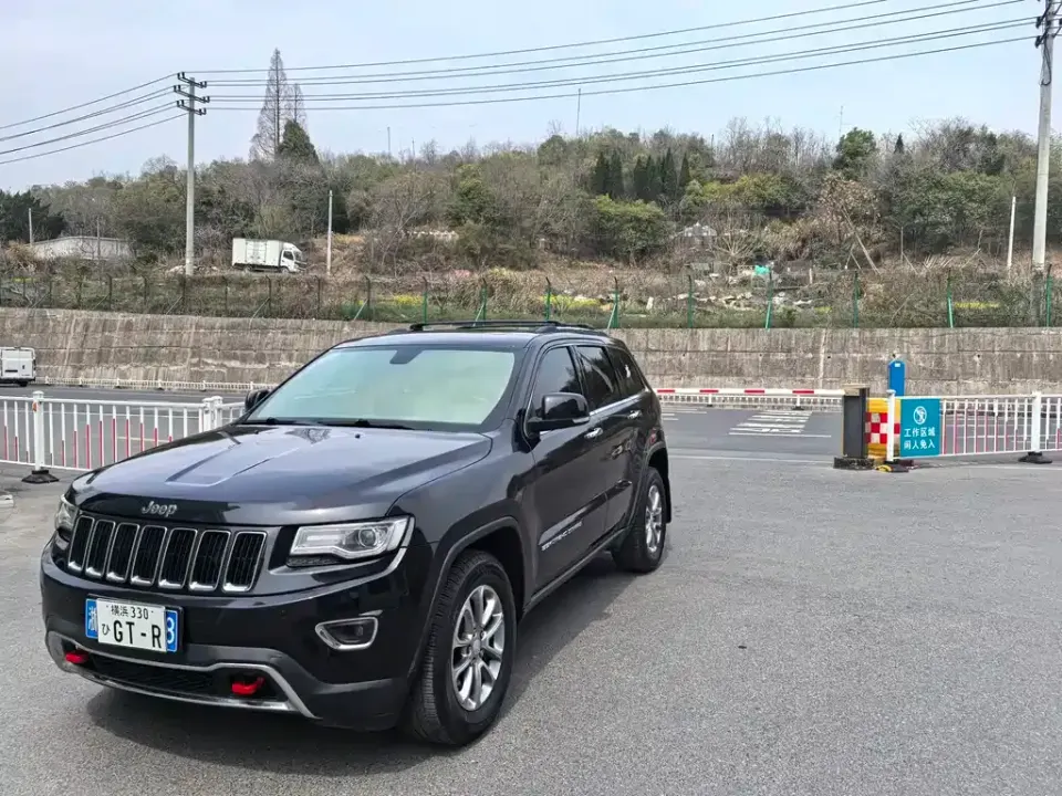 Jeep Grand Cherokee (Import)
