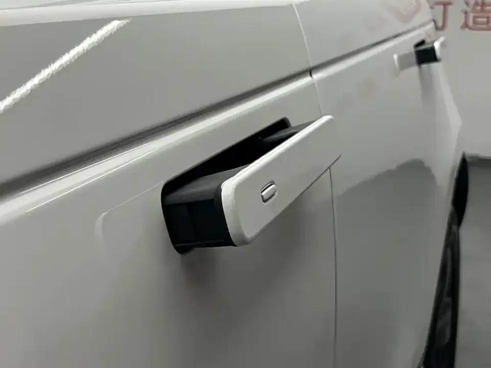 Land Rover Velar