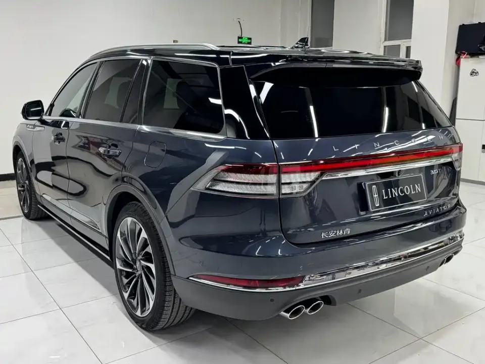 Lincoln Aviator