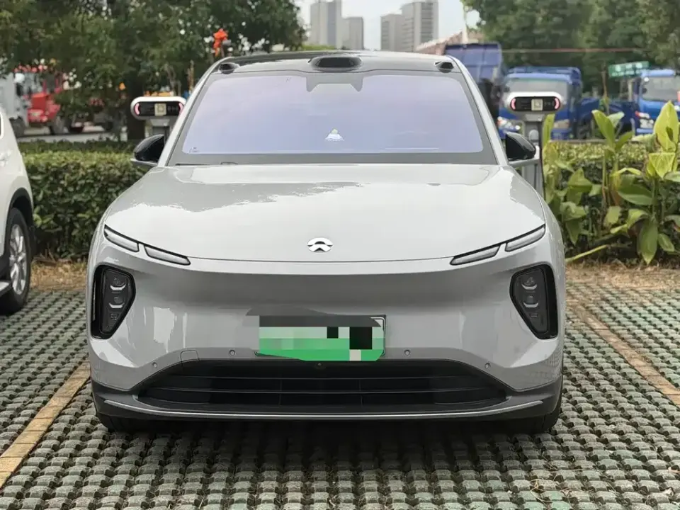 Nio EC6
