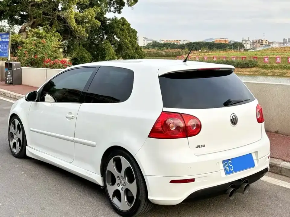 Volkswagen Golf (Import)