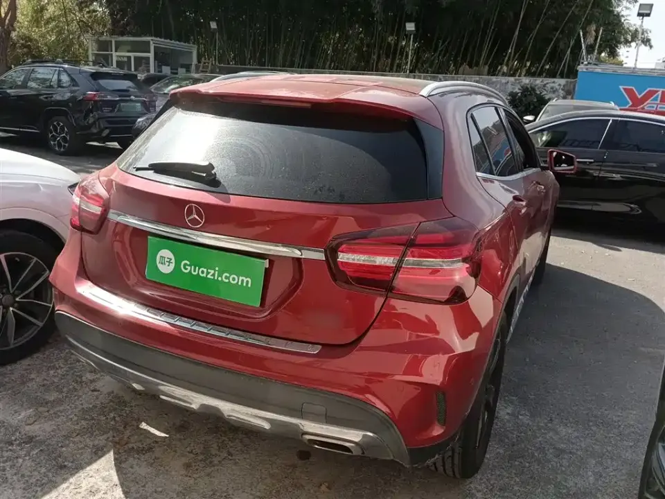 Mercedes-Benz GLA