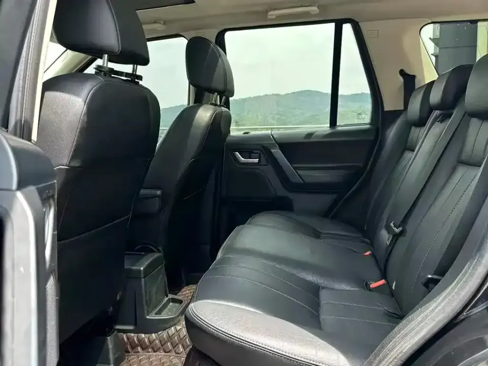 Land Rover Freelander 2
