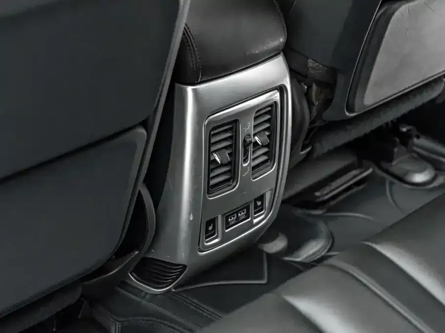 Jeep Grand Cherokee (Import)