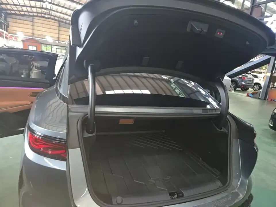 BYD Han L