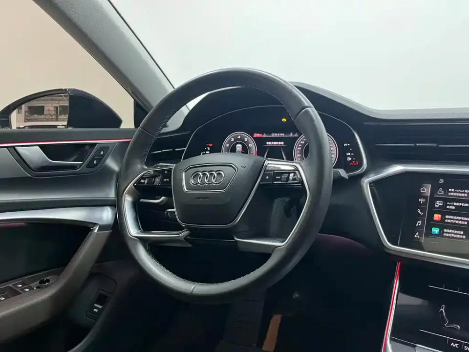 Audi A7L