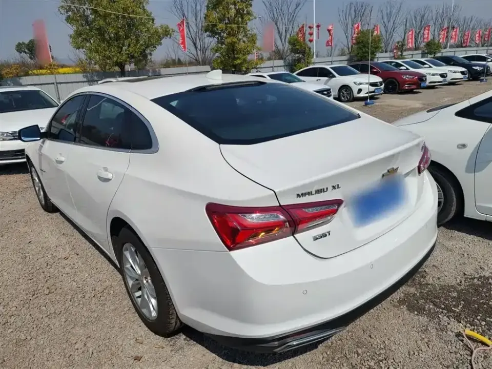 Chevrolet Malibu XL