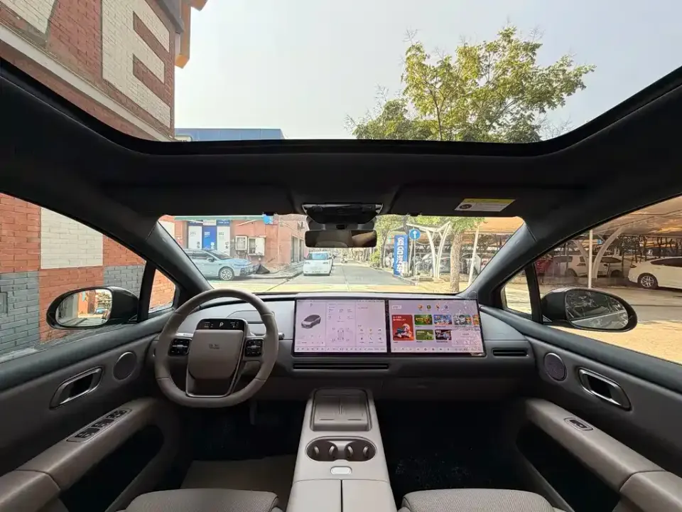 Li Li i6