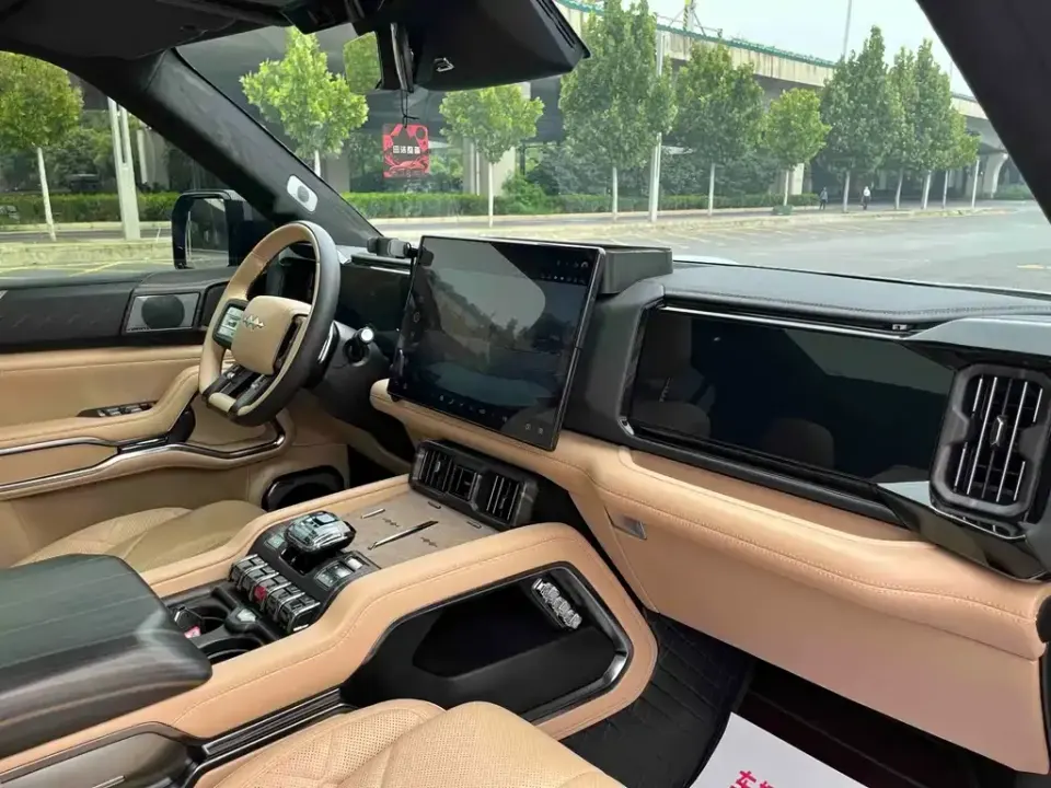Fang Cheng Bao Leopard 8