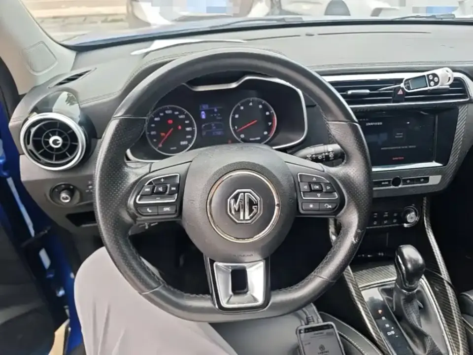 MG ZS