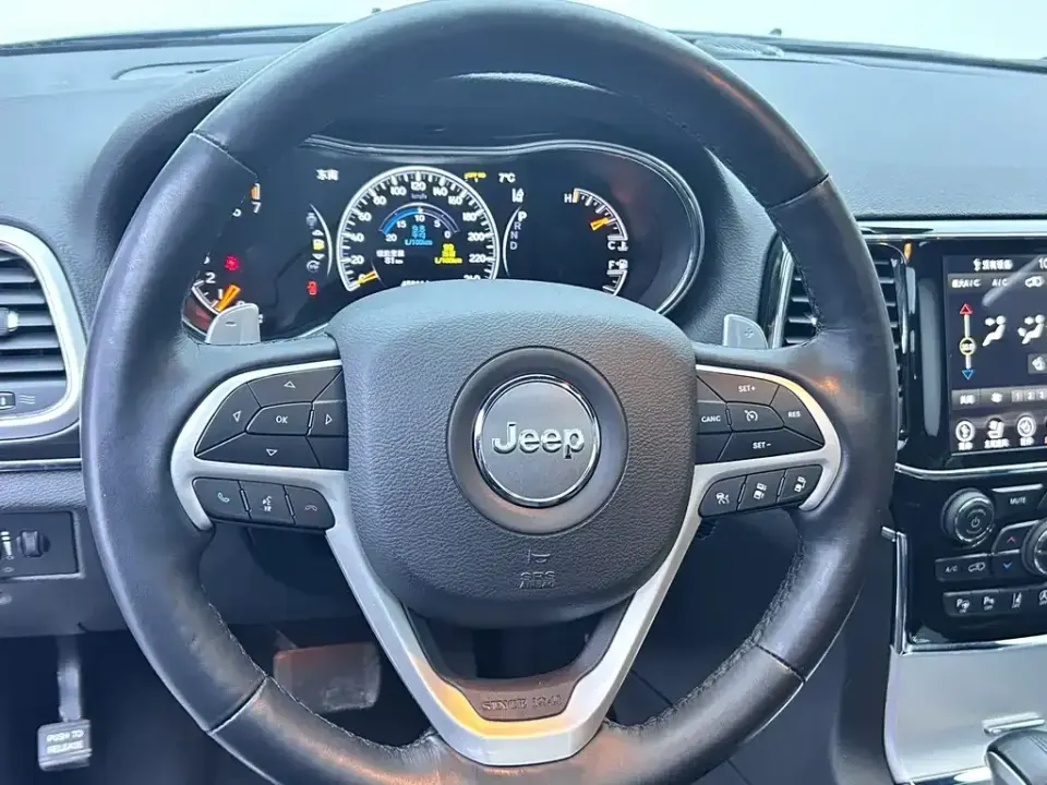 Jeep Grand Cherokee (Import)