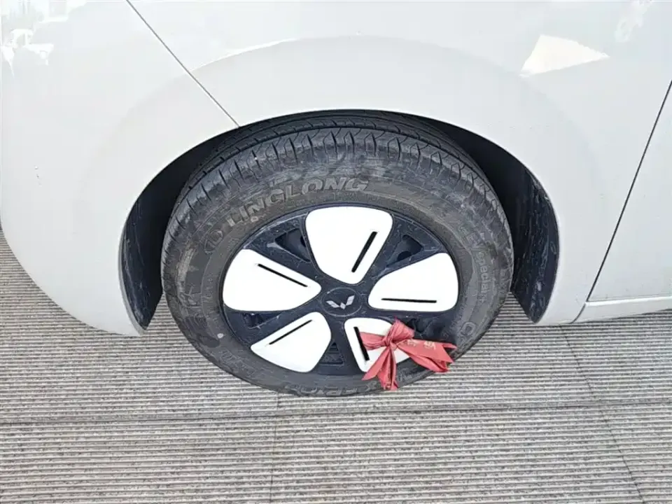 Wuling MINIEV