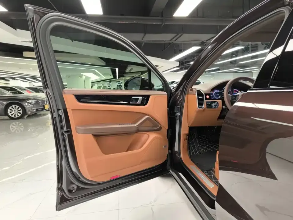 Porsche Cayenne Hybrid