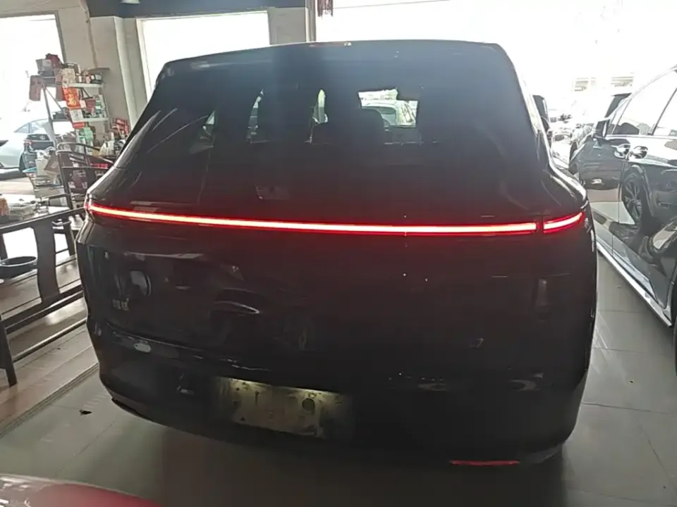Li Li L7