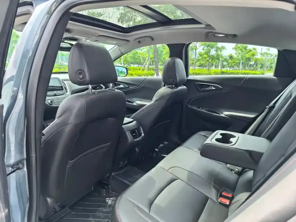 Chevrolet Malibu XL