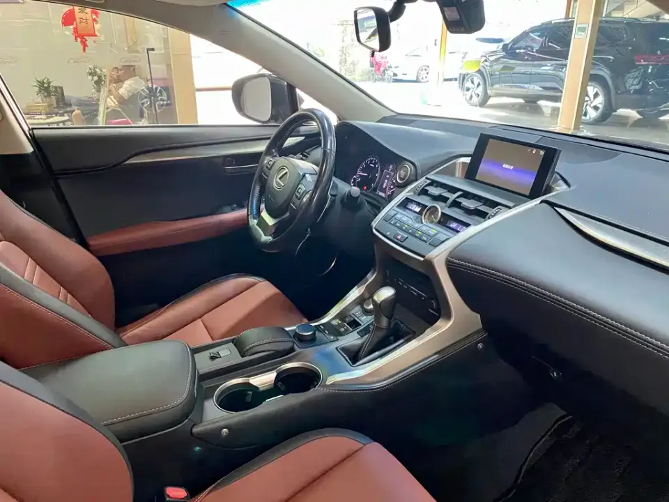 Lexus NX