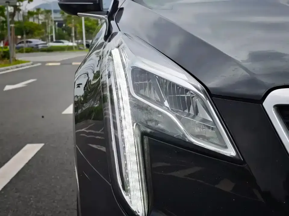 Cadillac XTS