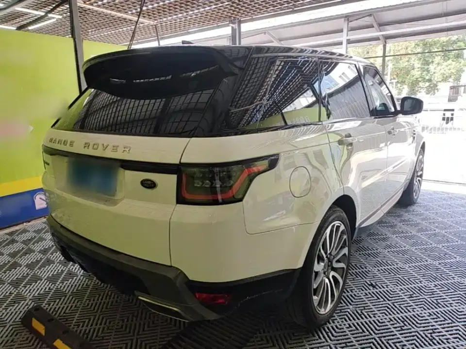 Land Rover Sport