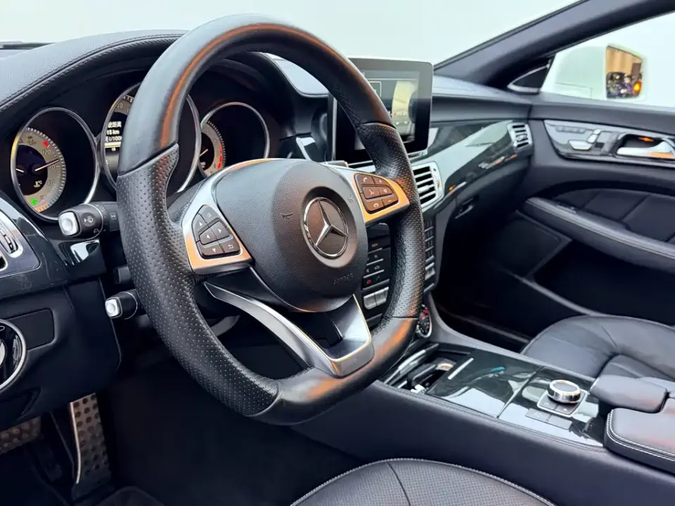 Mercedes-Benz CLS