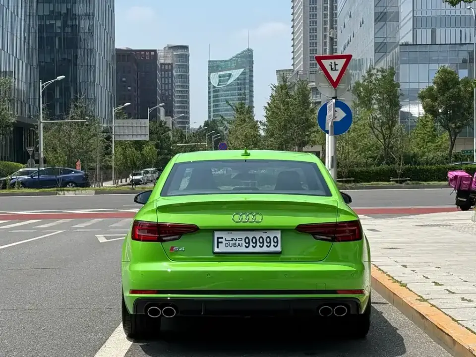 Audi S4