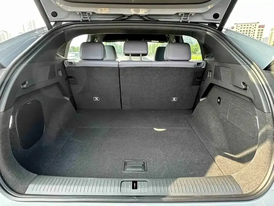 Xpeng G6