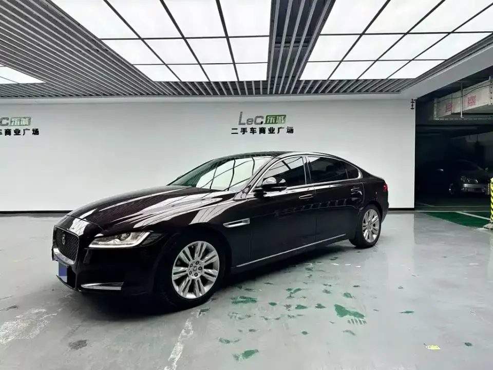 Jaguar XFL