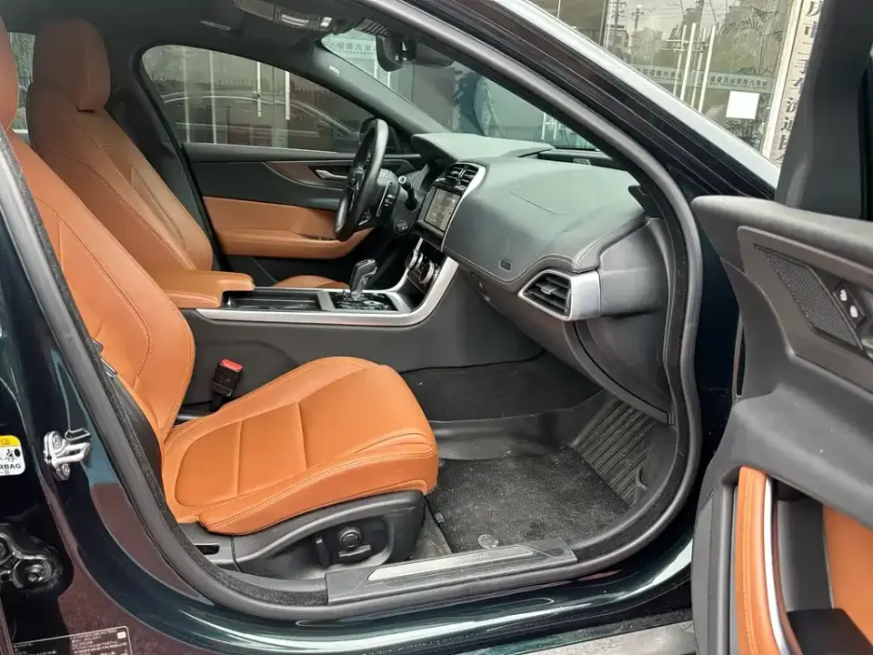 Jaguar XEL