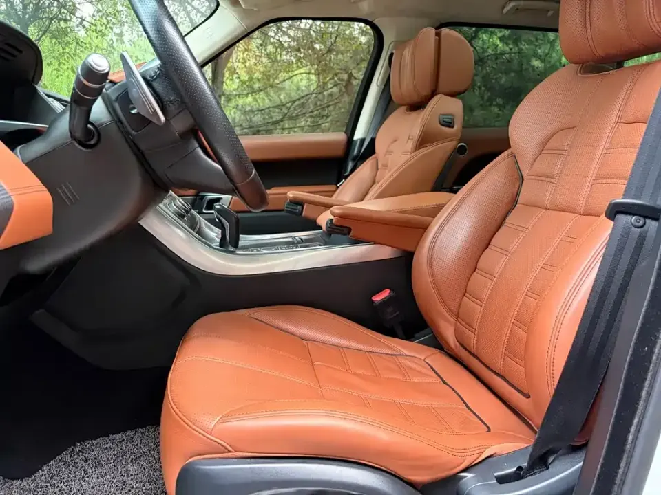 Land Rover Sport