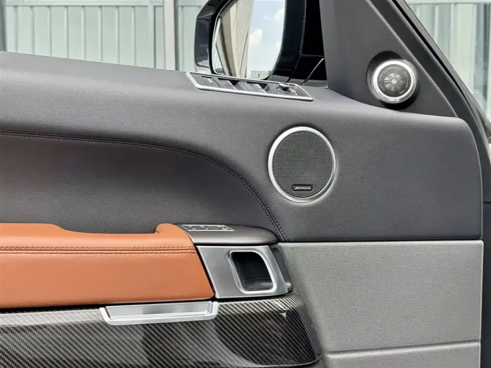 Land Rover Sport