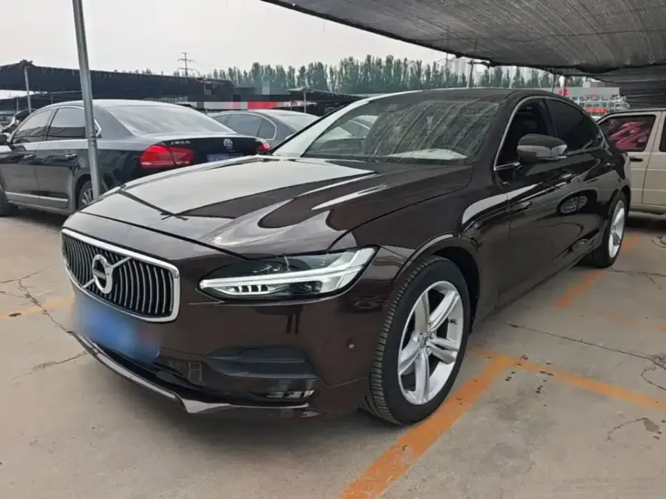 Volvo S90